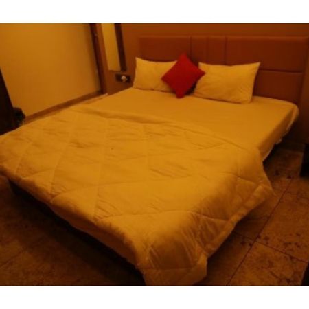 Hotel The Pill, Bhavnagar Extérieur photo