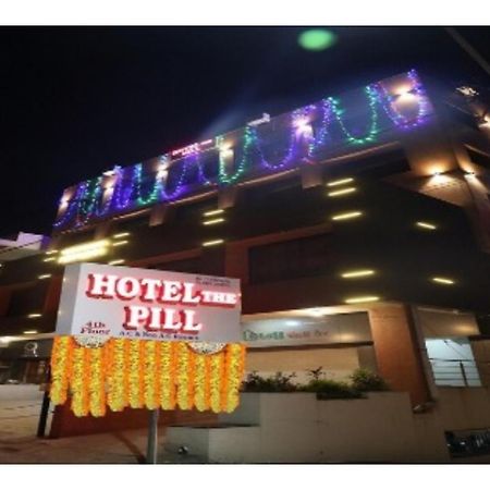 Hotel The Pill, Bhavnagar Extérieur photo