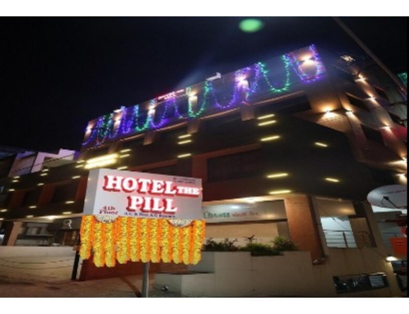 Hotel The Pill, Bhavnagar Extérieur photo